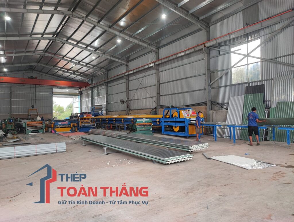 Dây chuyền sản xuất tôn Xốp Bình Phước